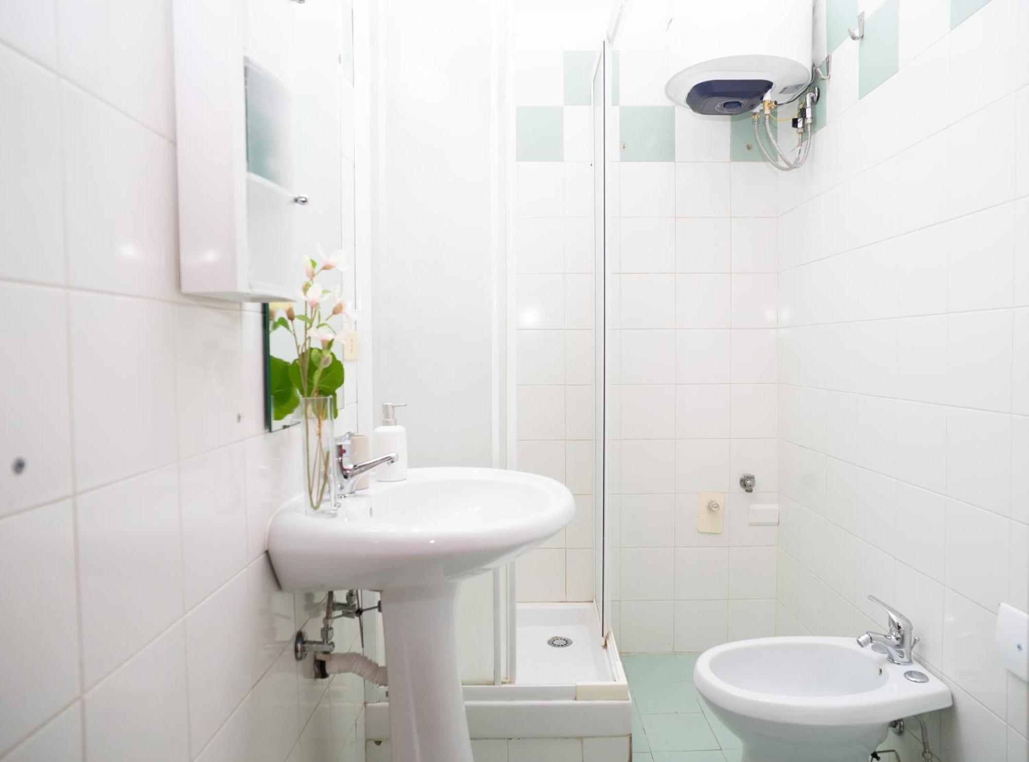 Modern And One-bedroom, 10 Min From Colosseum Appartement *